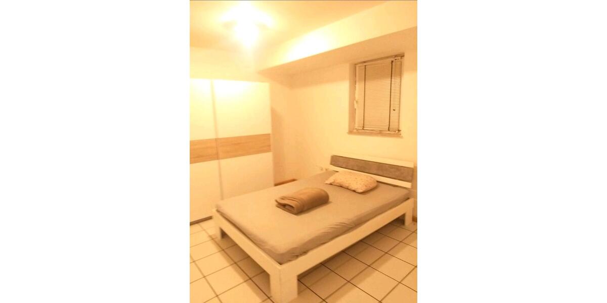Etagenwohnung Köln Kalk - 2 Zimmer, 65 m&sup2;, 800&euro; | Angebot:26549846
