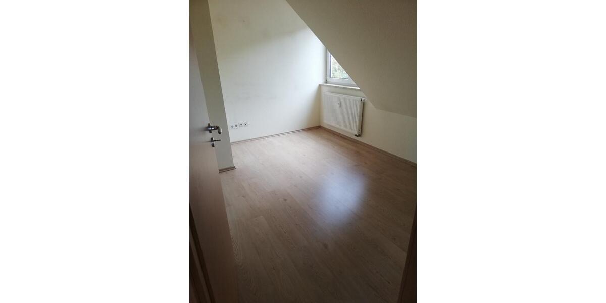 Dachgeschoßwohnung Diespeck - 3 Zimmer, 65 m&sup2;, 700&euro; | Angebot:24869362