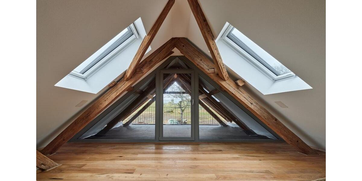 Dachgeschoßwohnung Weilheim - 4 Zimmer, 139 m&sup2;, 1.540&euro; | Angebot:26012944