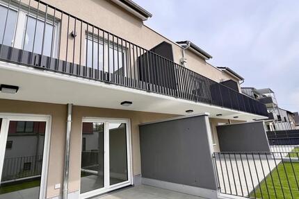 Wohnung Augsburg Bergheim - 2 Zimmer, 82 m&sup2;, 1.390&euro; | Angebot:26577861