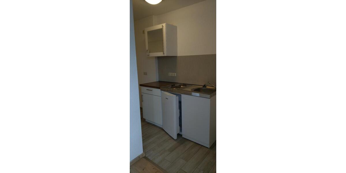 Etagenwohnung Plau am See - 2 Zimmer, 35 m&sup2;, 300&euro; | Angebot:26665589