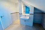 Dachgeschoßwohnung Adlkofen - 3 Zimmer, 66 m&sup2;, 800&euro; | Angebot:26694023