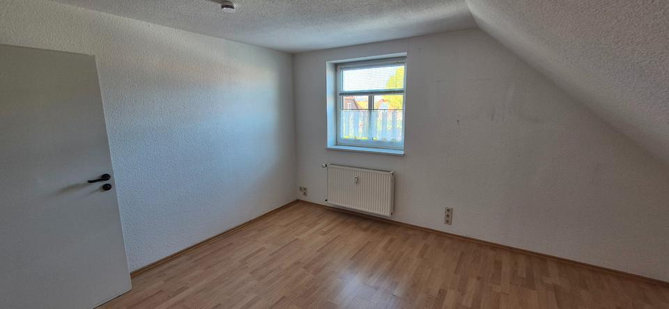 Dachgeschoßwohnung Wittmund - 3 Zimmer, 80 m&sup2;, 600&euro; | Angebot:26621129
