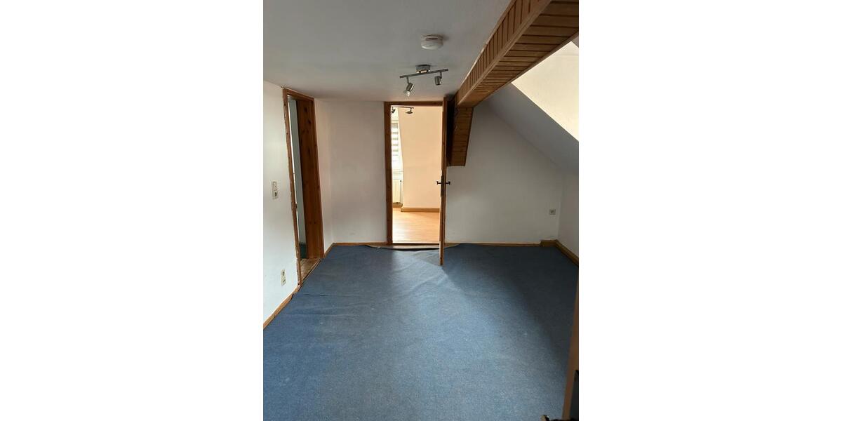 Dachgeschoßwohnung Kahla - 3 Zimmer, 55 m&sup2;, 500&euro; | Angebot:24952102