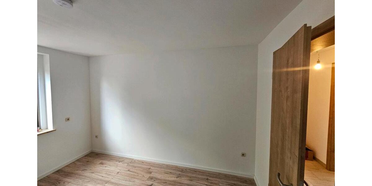 Erdgeschoßwohnung Ortrand - 2 Zimmer, 59 m&sup2;, 560&euro; | Angebot:24537529