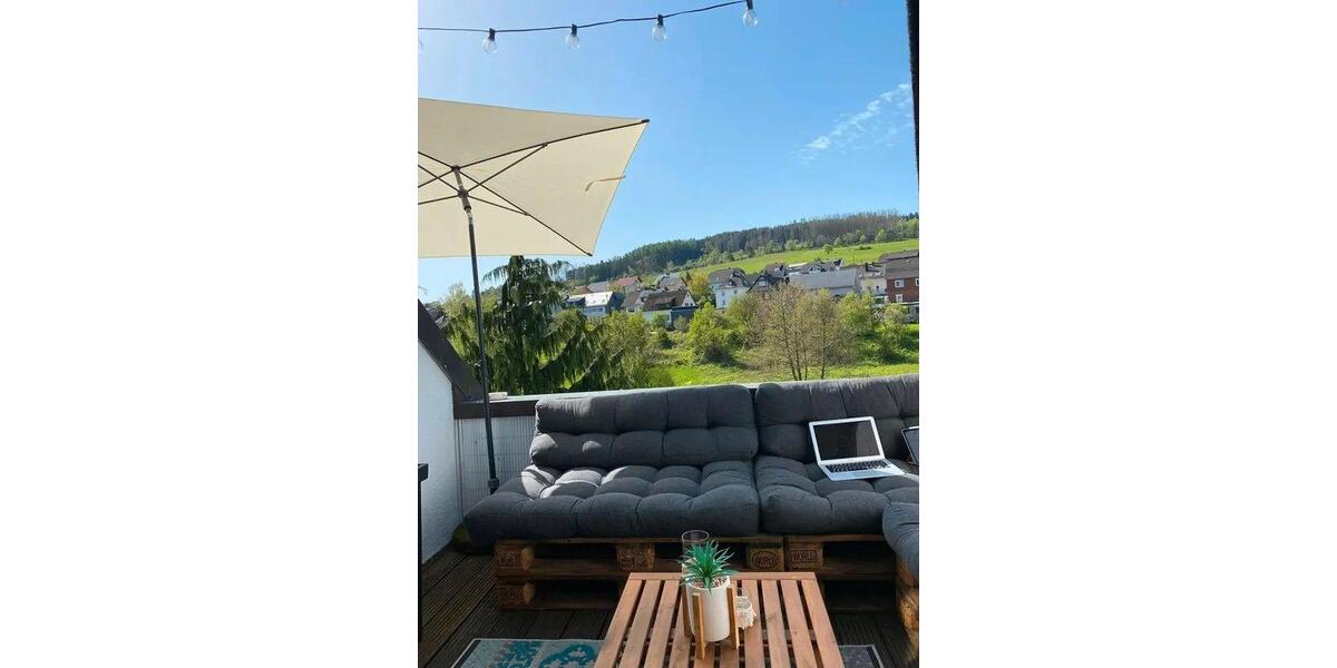 Etagenwohnung Haiger - 4 Zimmer, 124 m&sup2;, 1.100&euro; | Angebot:27582440