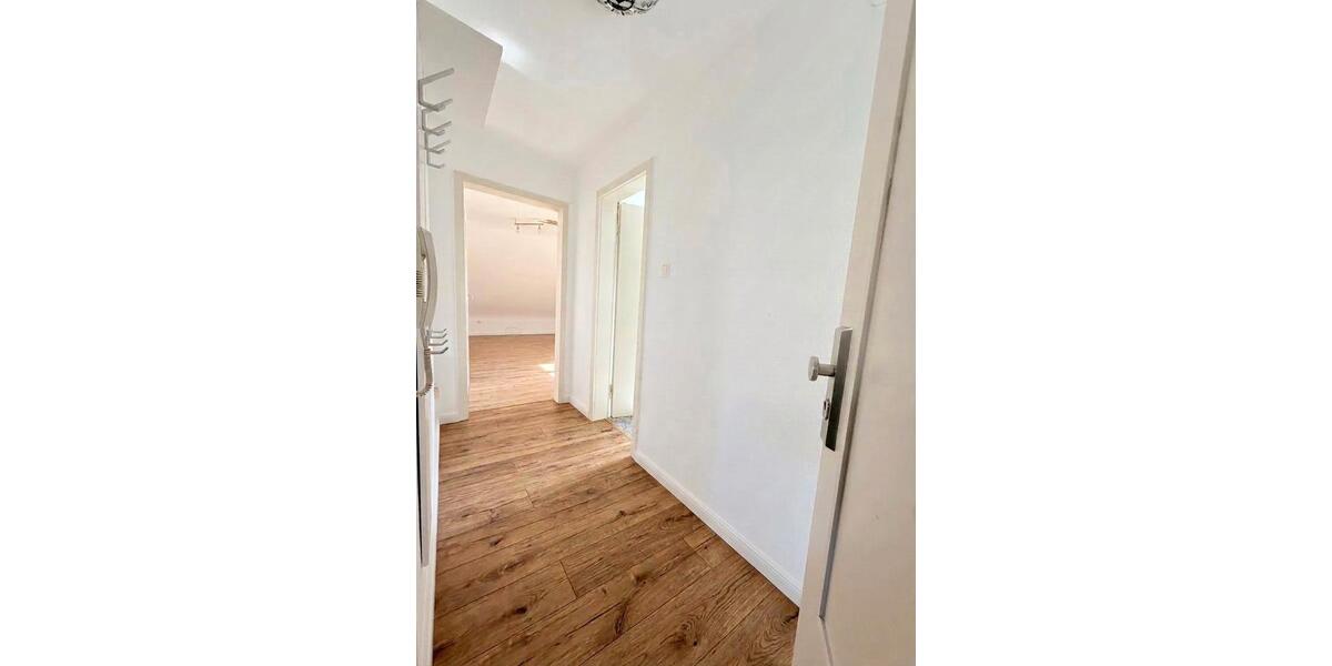Etagenwohnung Karlsruhe Südstadt - 1 Zimmer, 29 m&sup2;, 600&euro; | Angebot:26238429