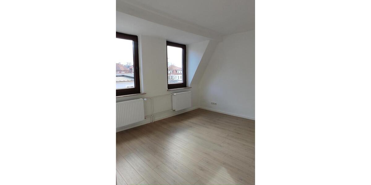 Etagenwohnung Ansbach - 5 Zimmer, 114 m&sup2;, 1.000&euro; | Angebot:26033210