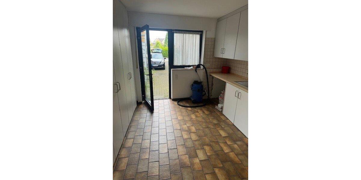 Etagenwohnung Sendenhorst - 3 Zimmer, 127 m&sup2;, 1.150&euro; | Angebot:26378890