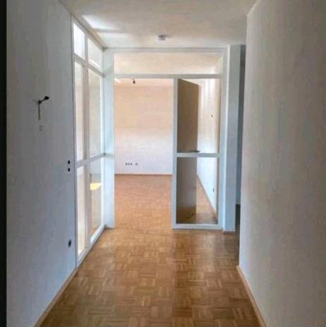Dachgeschoßwohnung Niederkassel - 3 Zimmer, 86 m&sup2;, 1.400&euro; | Angebot:26639580