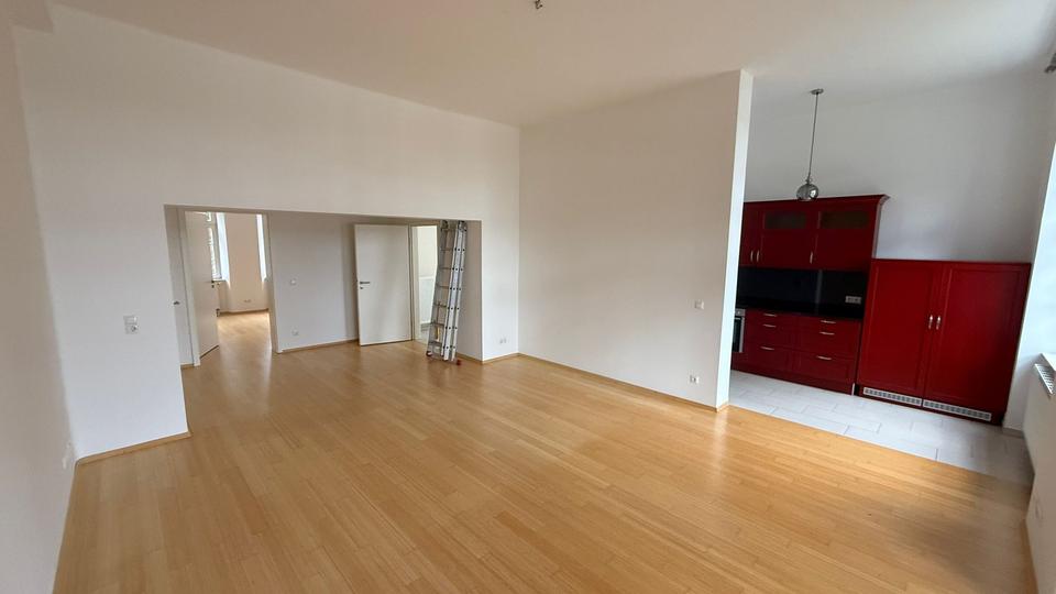 Erdgeschoßwohnung Schwerin Friedrichsthal - 2 Zimmer, 82 m&sup2;, 819&euro; | Angebot:24492773