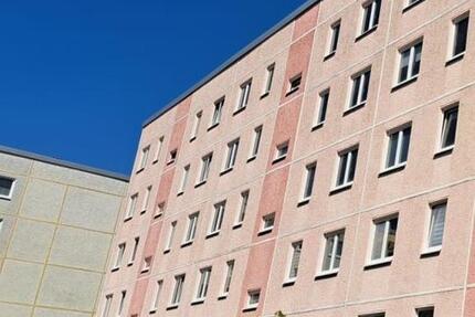 Wohnung Bernsdorf - 1 Zimmer, 30 m&sup2;, 140&euro; | Angebot:23118134