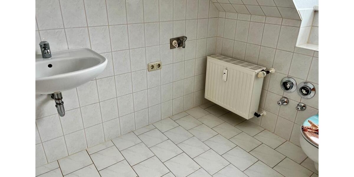 Etagenwohnung Oelsnitz (Vogtland) - 2 Zimmer, 51 m&sup2;, 278&euro; | Angebot:24754207