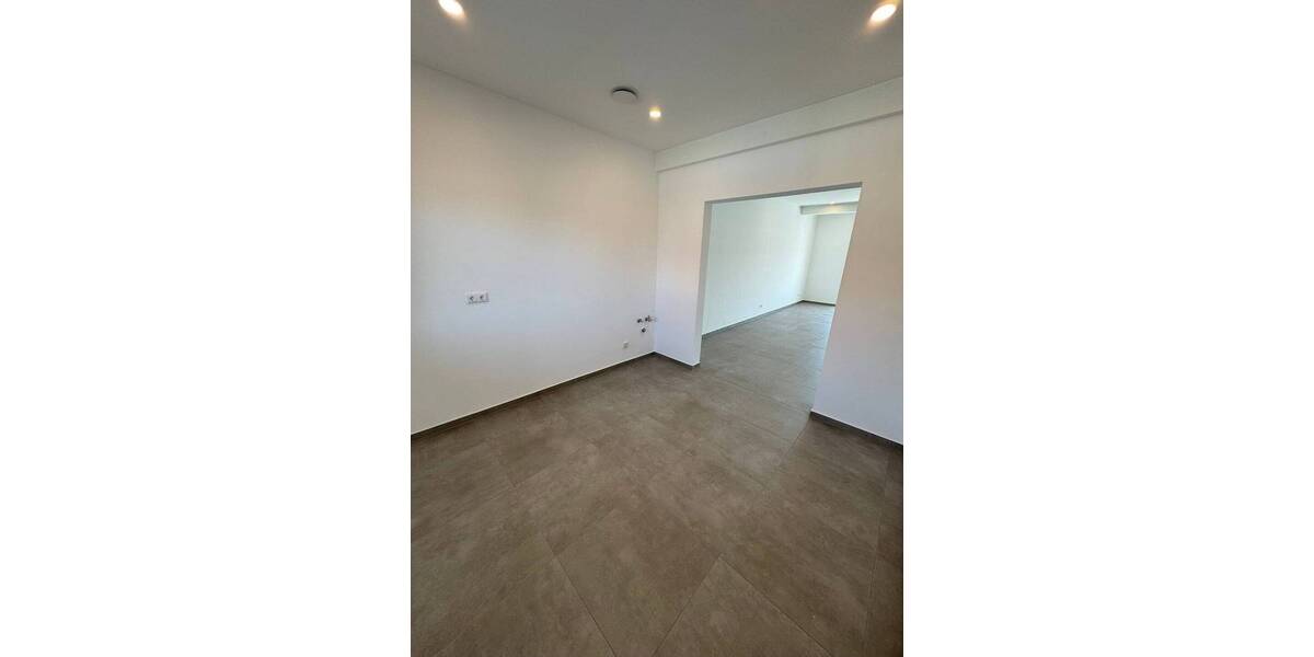 Etagenwohnung Schweinfurt Innenstadt - 3 Zimmer, 127 m&sup2;, 1.170&euro; | Angebot:25245462