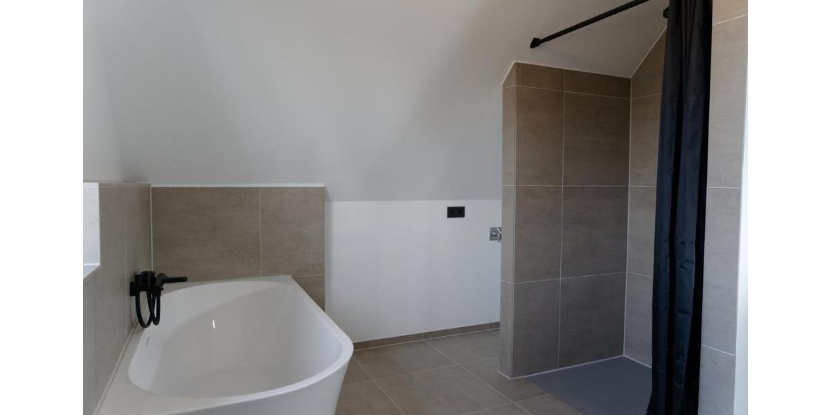 Dachgeschoßwohnung Ebstorf - 2 Zimmer, 80 m&sup2;, 900&euro; | Angebot:26549344