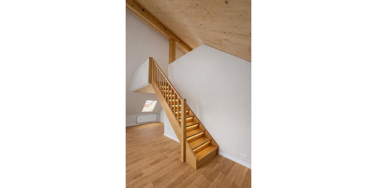 Maisonettenwohnung Friedrichsdorf - 5 Zimmer, 138 m&sup2;, 2.300&euro; | Angebot:25327572