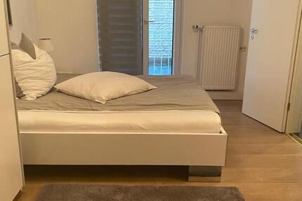 Modernes 1 Zimmer Apartment m. Balkon möbliert, ruhig