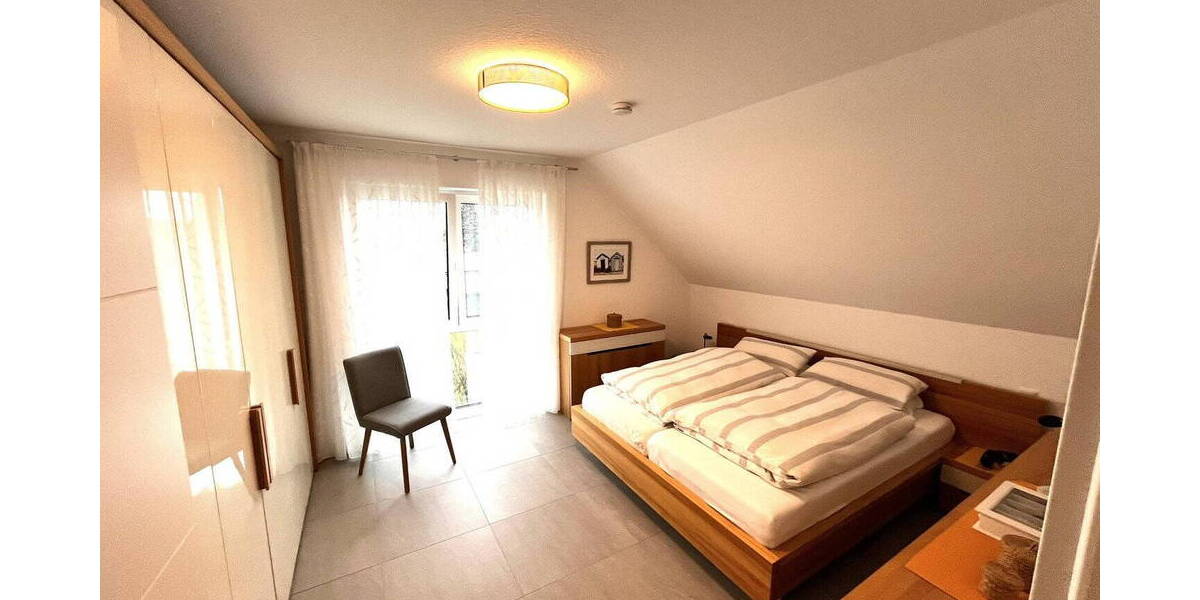 Doppelhaushälfte Detmold Hiddesen - 4 Zimmer, 128 m&sup2;, 1.892&euro; | Angebot:26765364