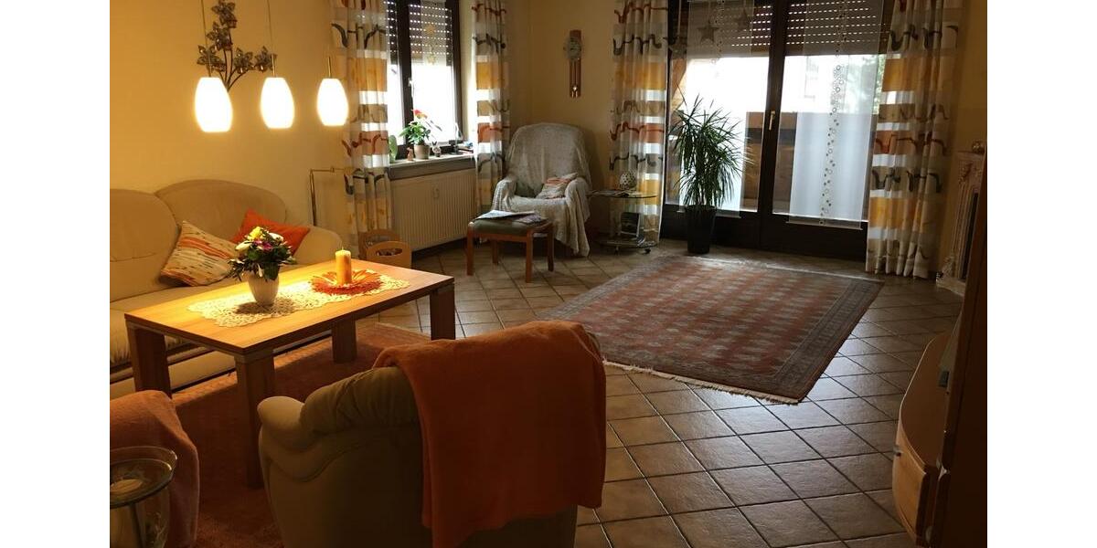 Etagenwohnung Mintraching - 3 Zimmer, 95 m&sup2;, 770&euro; | Angebot:25965980