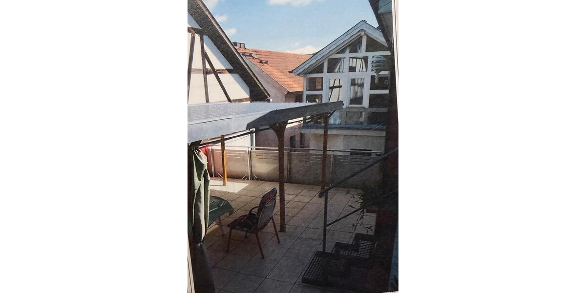 Etagenwohnung Grabfeld - 10 Zimmer, 138 m&sup2;, 800&euro; | Angebot:23760395