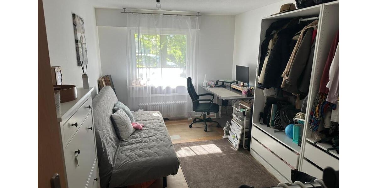 Etagenwohnung Schwaikheim - 3 Zimmer, 84 m&sup2;, 1.400&euro; | Angebot:26313637