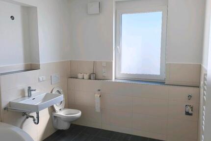 Wohnung Köfering - 2 Zimmer, 69 m&sup2;, 890&euro; | Angebot:26049404