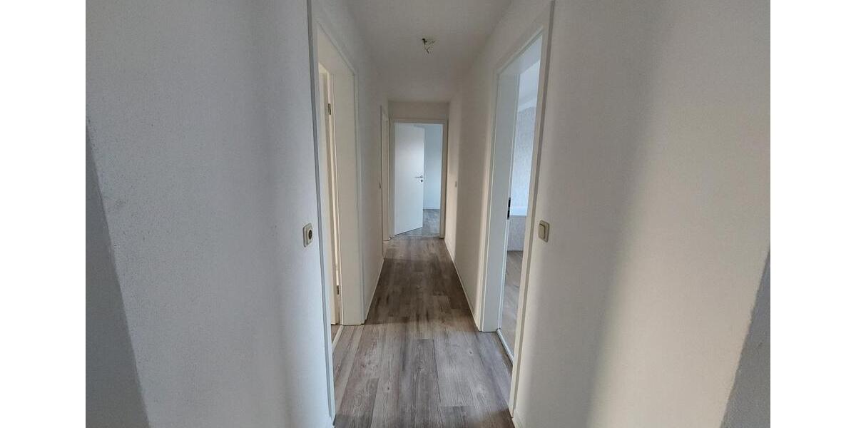 Dachgeschoßwohnung Zittau - 4 Zimmer, 85 m&sup2;, 490&euro; | Angebot:25921333