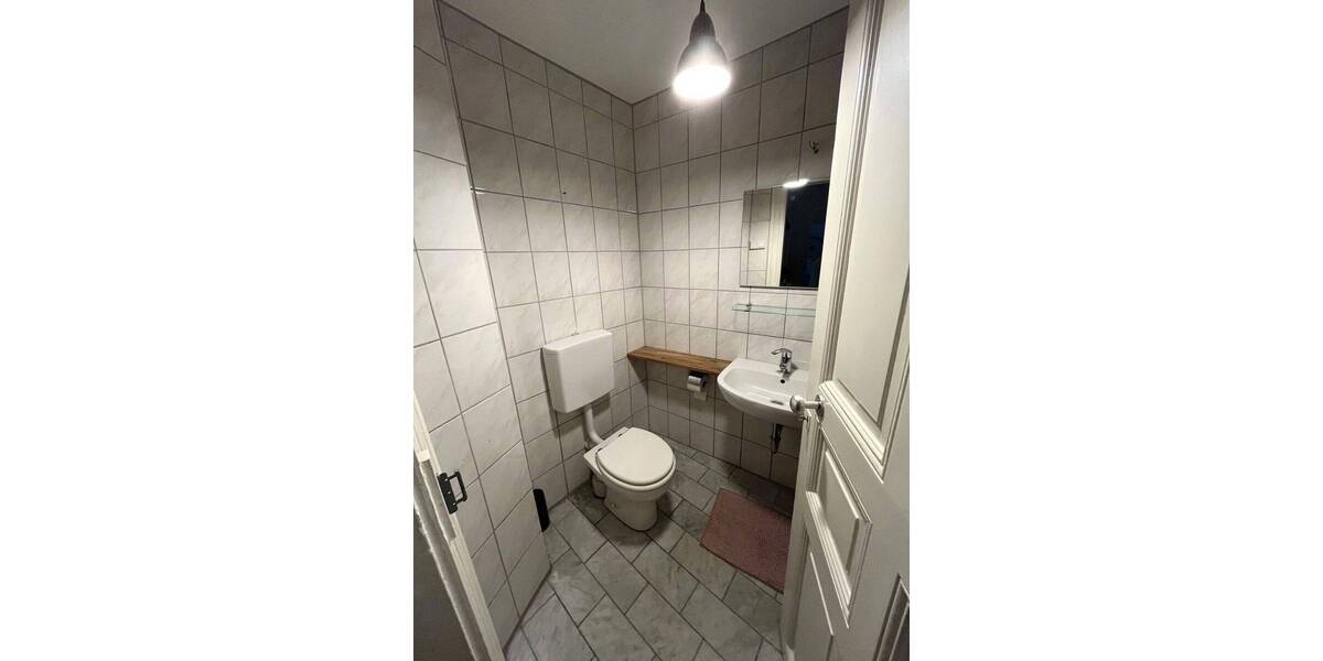 Etagenwohnung Saarbrücken Alt-Saarbrücken - 5 Zimmer, 156 m&sup2;, 1.300&euro; | Angebot:26750994