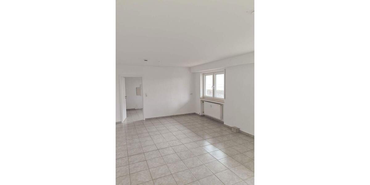 Etagenwohnung Sinntal Weiperz - 3 Zimmer, 110 m&sup2;, 650&euro; | Angebot:23917709