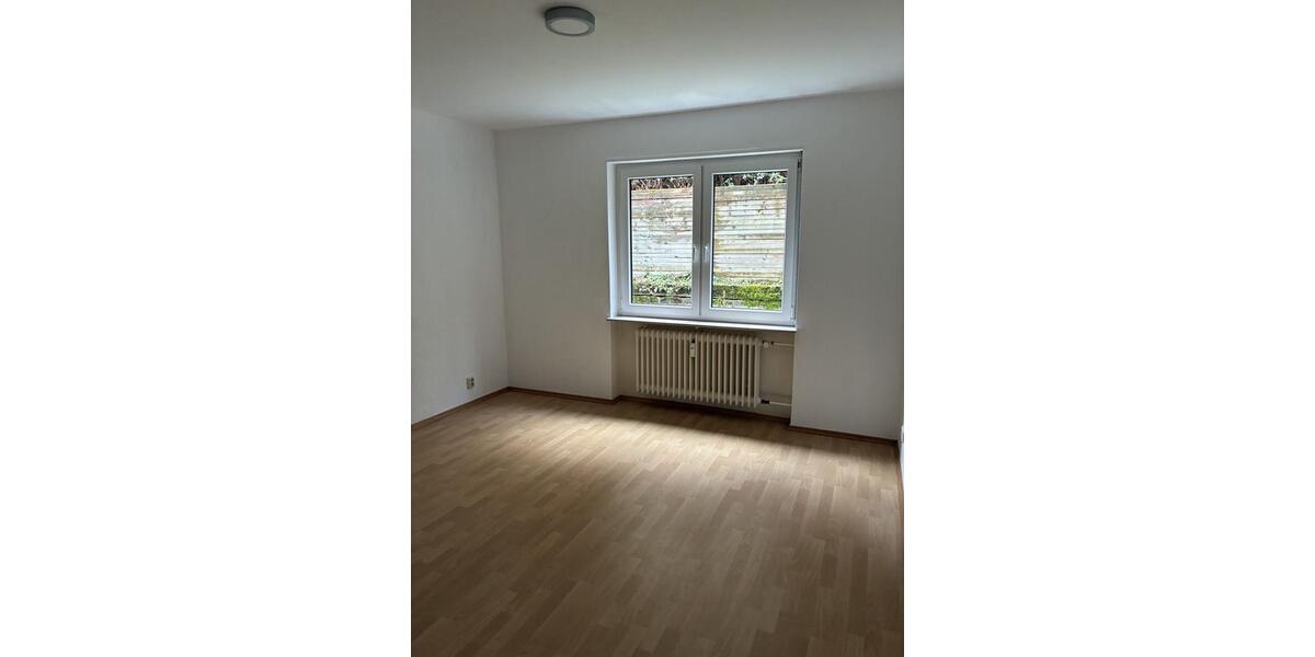 Erdgeschoßwohnung Saarbrücken Eschberg - 3 Zimmer, 102 m&sup2;, 850&euro; | Angebot:24980748
