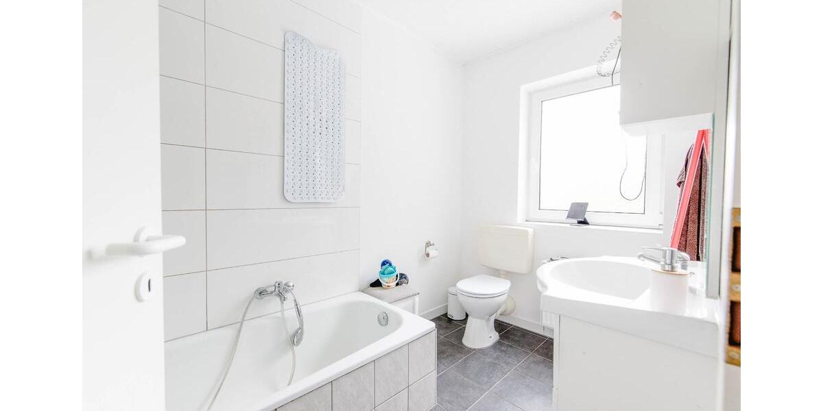 Etagenwohnung Haiger - 3.5 Zimmer, 87 m&sup2;, 820&euro; | Angebot:26630960