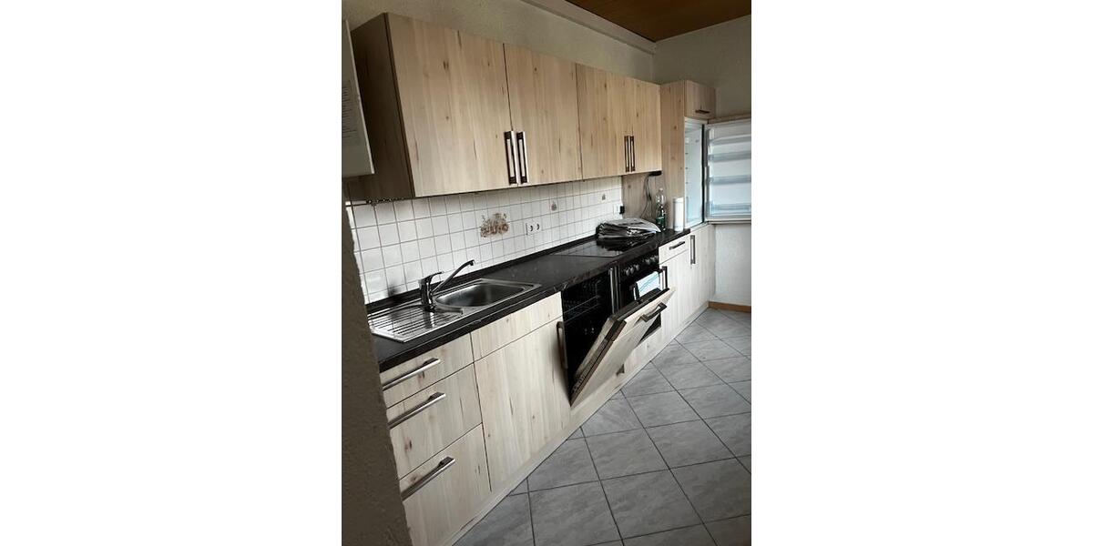 Erdgeschoßwohnung Querfurt - 4 Zimmer, 93 m&sup2;, 550&euro; | Angebot:24786671