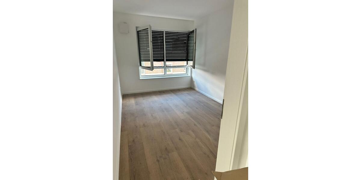 Wohnen auf Zeit Oldenburg Eversten - 1 Zimmer, 27 m&sup2;, 590&euro; | Angebot:25628337