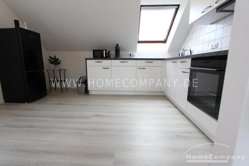 Modern möblierte 2-Zimmer-Dachgeschosswohnung in Wesseling bei Köln! zimmer