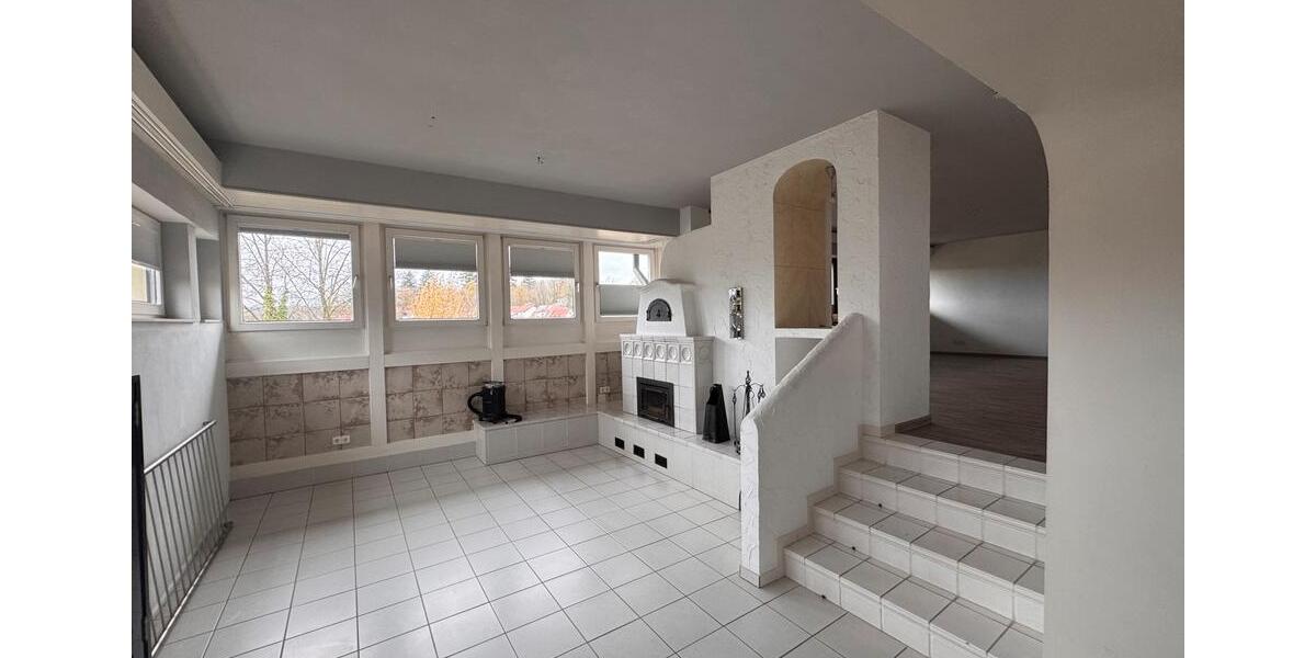 Maisonettenwohnung Waldbronn - 8 Zimmer, 273 m&sup2;, 1.500&euro; | Angebot:26505604