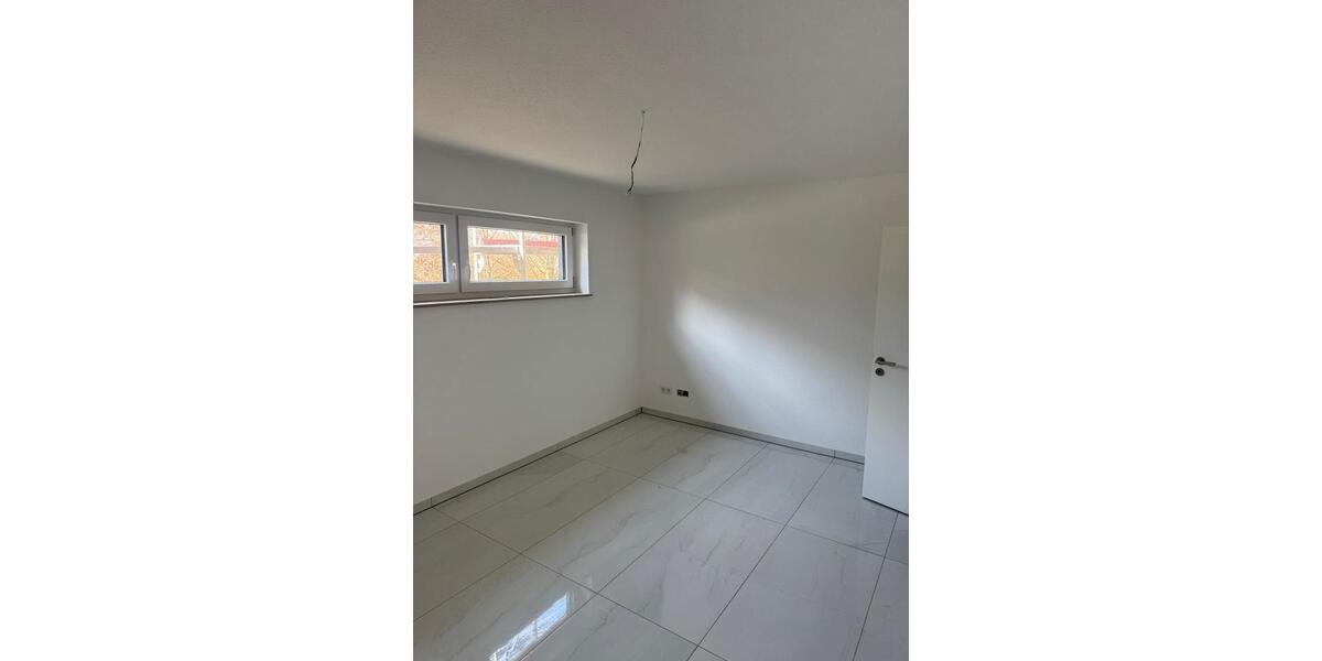 Erdgeschoßwohnung Reichelsheim (Odenwald) - 5 Zimmer, 121 m&sup2;, 1.200&euro; | Angebot:26592084