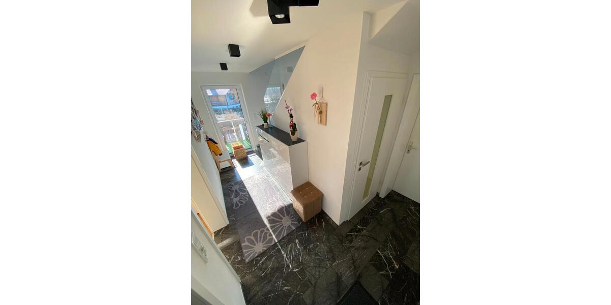 Einfamilienhaus Marktoberdorf - 5 Zimmer, 180 m&sup2;, 2.050&euro; | Angebot:26383339