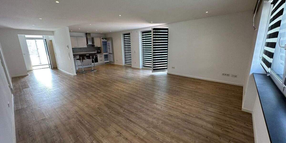 Etagenwohnung Trier Innenstadt - 2 Zimmer, 97 m&sup2;, 1.330&euro; | Angebot:26188095