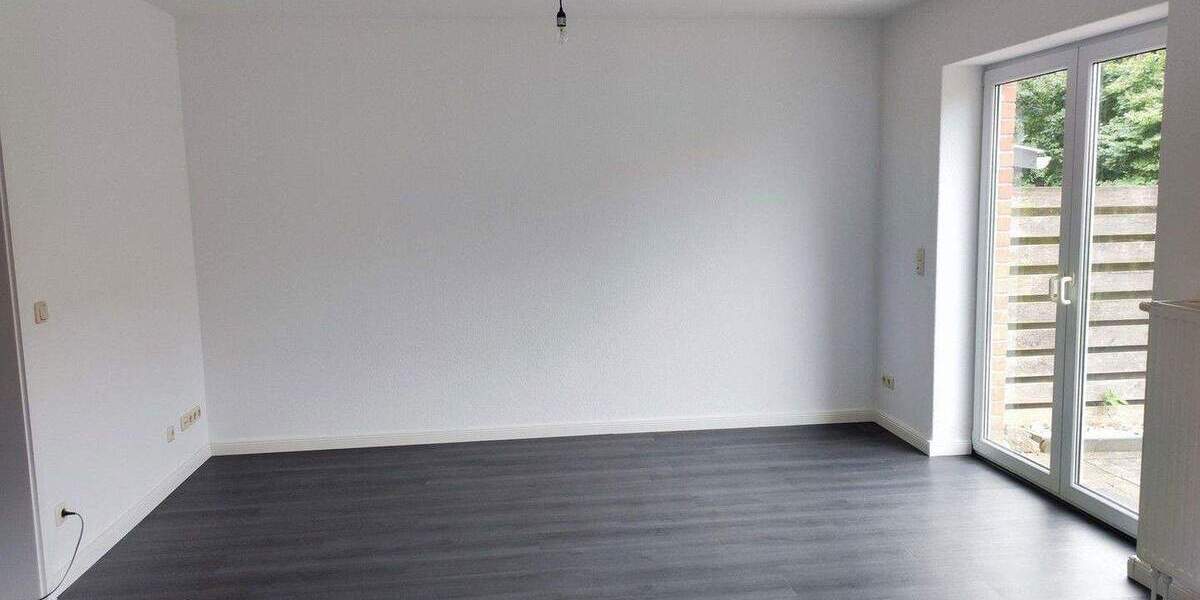 Reihenmittelhaus Albersdorf - 3 Zimmer, 130 m&sup2;, 1.100&euro; | Angebot:24251347