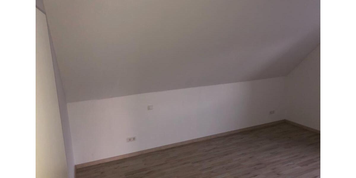 Dachgeschoßwohnung Vreden - 3 Zimmer, 85 m&sup2;, 900&euro; | Angebot:27545445
