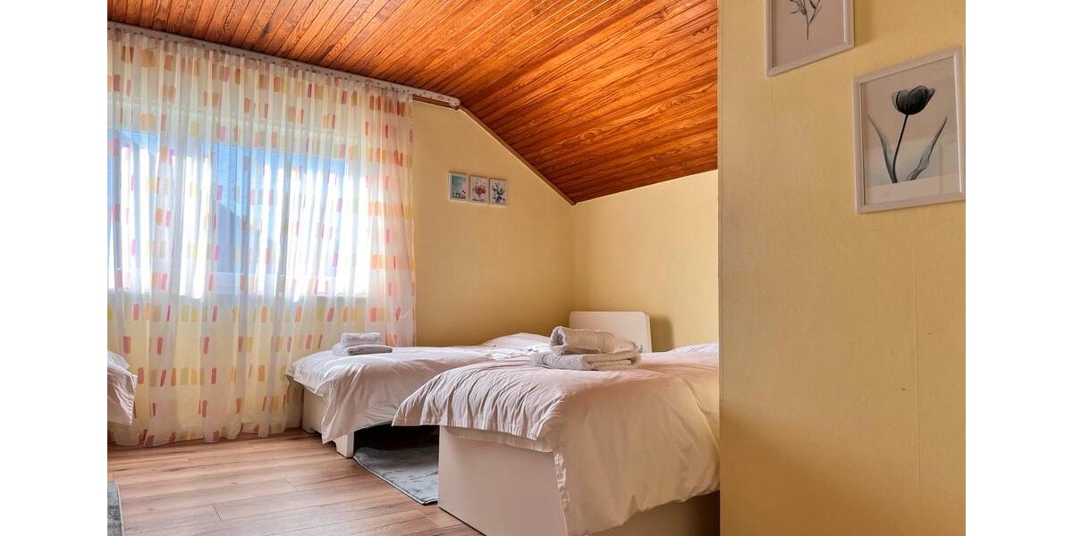 Wohnen auf Zeit Wesel Bislich - 5 Zimmer, 220 m&sup2;, 2.900&euro; | Angebot:26123312