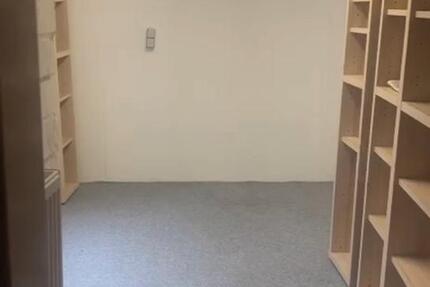 Wohnung Uetersen - 1 Zimmer, 10 m&sup2;, 100&euro; | Angebot:27635256