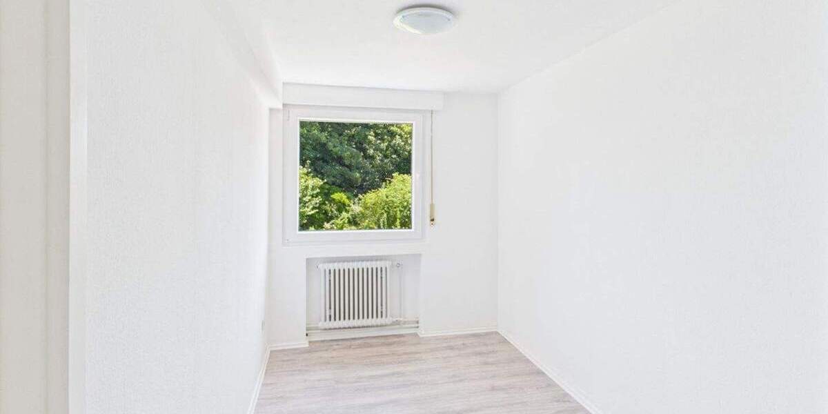 Etagenwohnung Solingen Gräfrath - 3 Zimmer, 75 m&sup2;, 790&euro; | Angebot:25970849