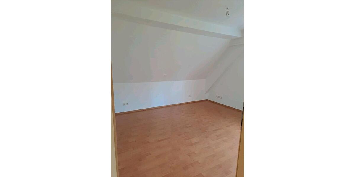 Dachgeschoßwohnung Bischofsheim in der Rhön - 1 Zimmer, 89 m&sup2;, 450&euro; | Angebot:24571673