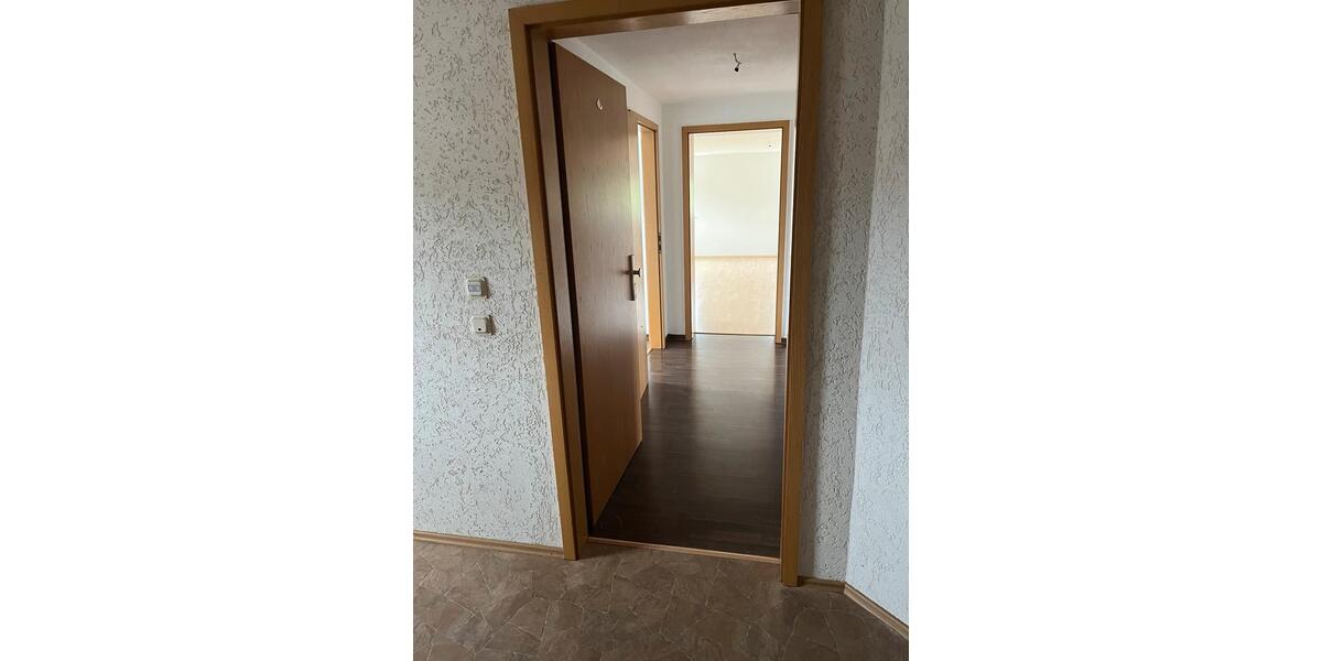 Etagenwohnung Ebersbach-Neugersdorf Neugersdorf - 3 Zimmer, 84 m&sup2;, 622&euro; | Angebot:25975226