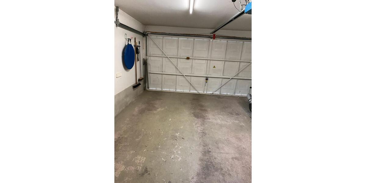 Dachgeschoßwohnung Apolda - 2 Zimmer, 63 m&sup2;, 515&euro; | Angebot:25906021