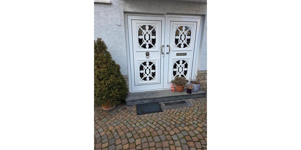 Etagenwohnung Karben - 3 Zimmer, 123 m&sup2;, 1.400&euro; | Angebot:24372327