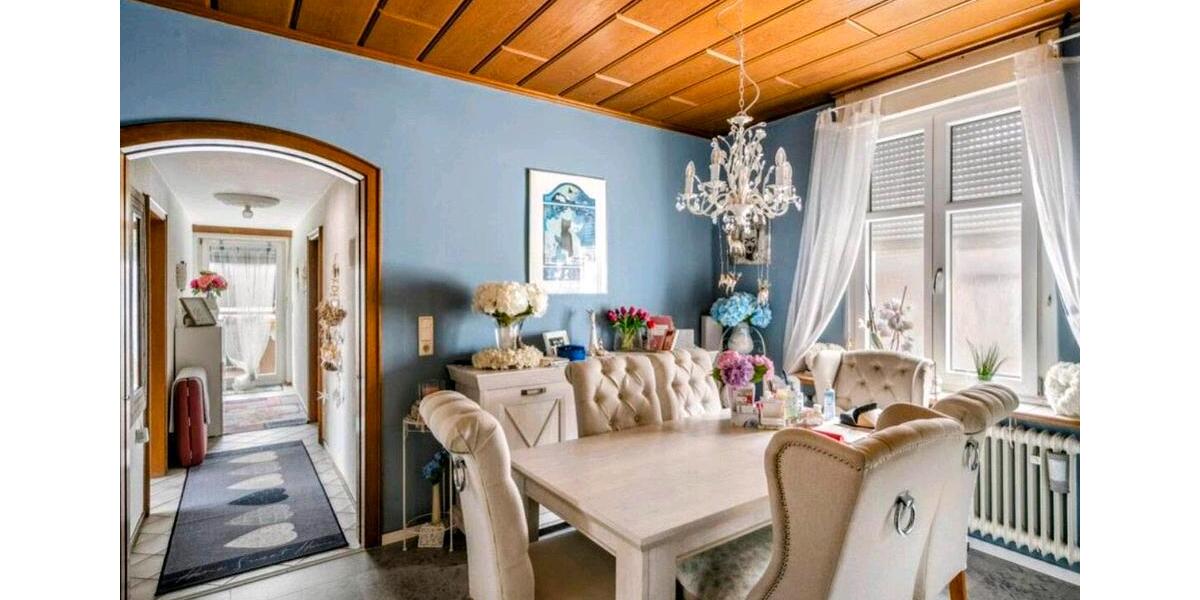 Etagenwohnung Friesenheim - 7 Zimmer, 210 m&sup2;, 1.550&euro; | Angebot:26481449