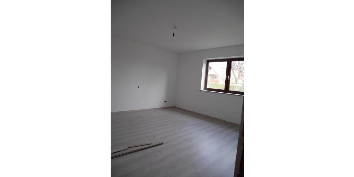 Erdgeschoßwohnung Nördlingen - 3 Zimmer, 90 m&sup2;, 950&euro; | Angebot:24658309