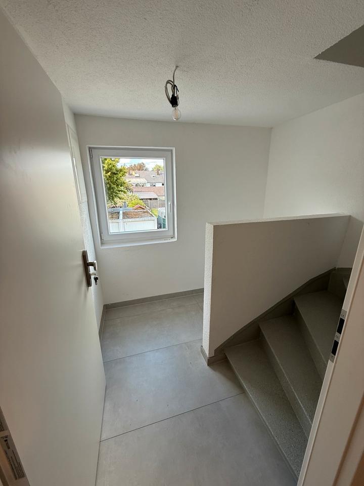 Moderne 2 Zimmer Dachgeschoss Wohnung in Bad Rappenau Erstbezug